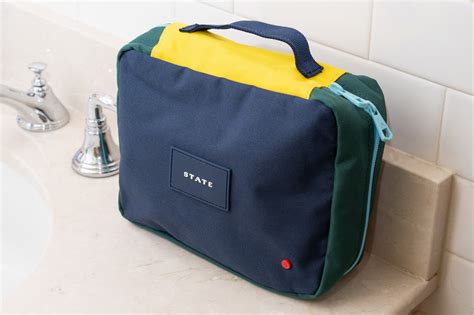 wirecutter best toiletry bag